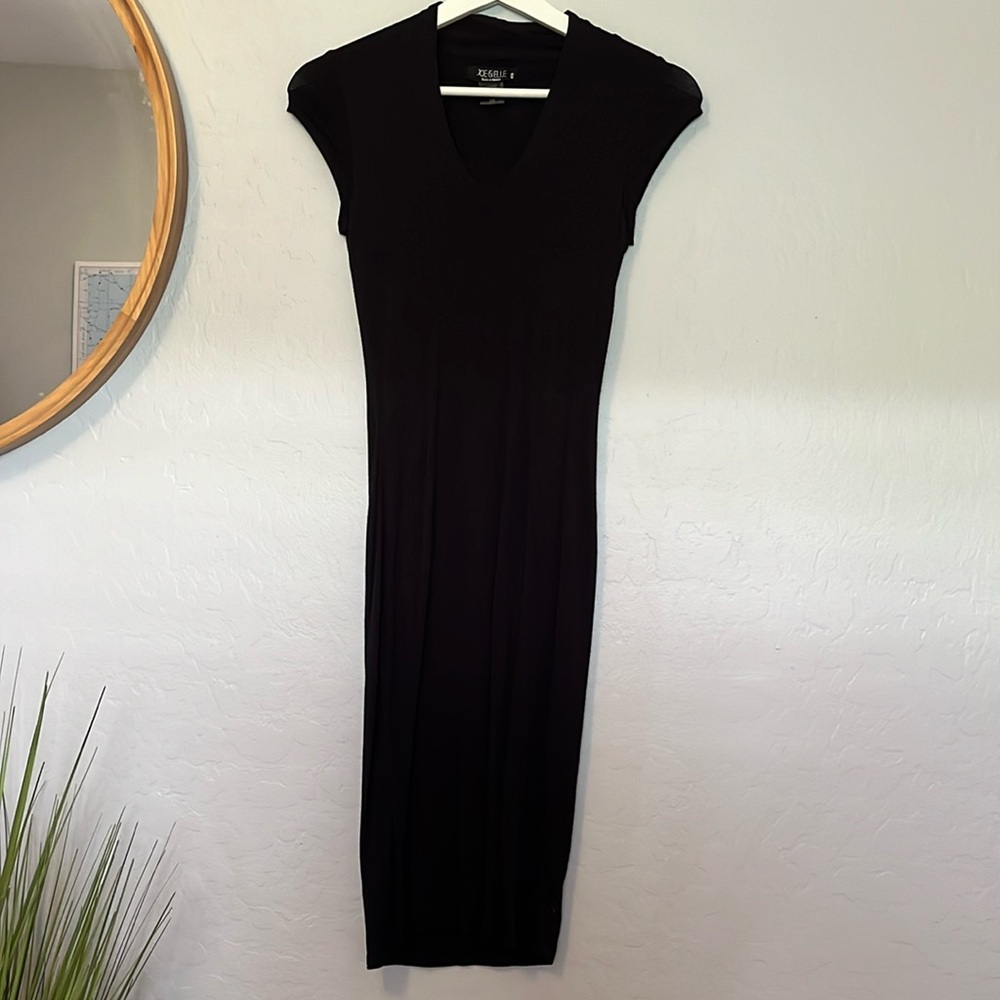 Black fitted midi